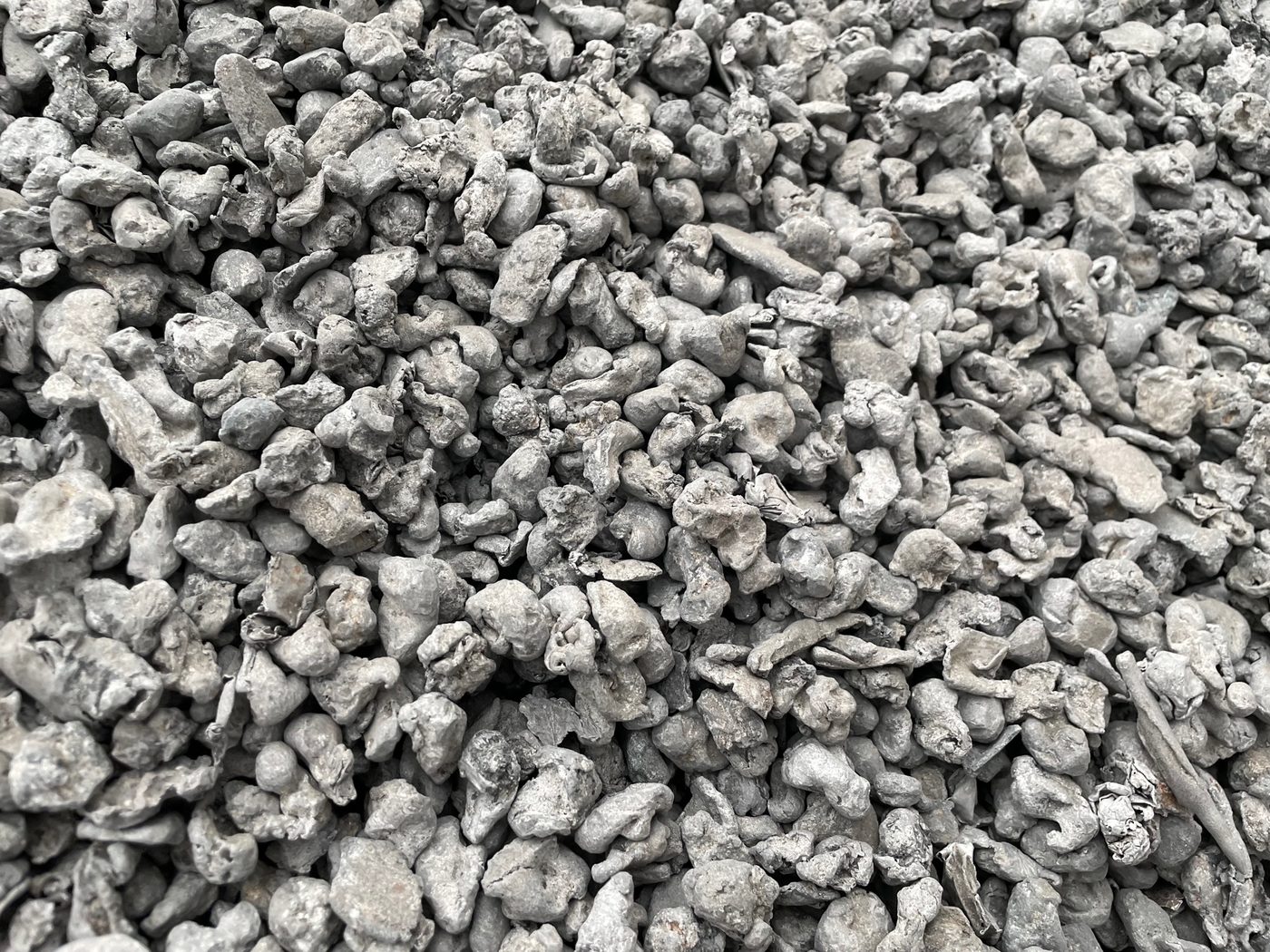 Incinerated aluminium — coarse fraction