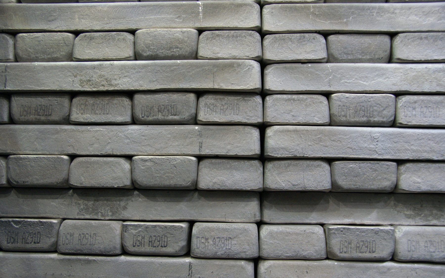 Magnesium ingots