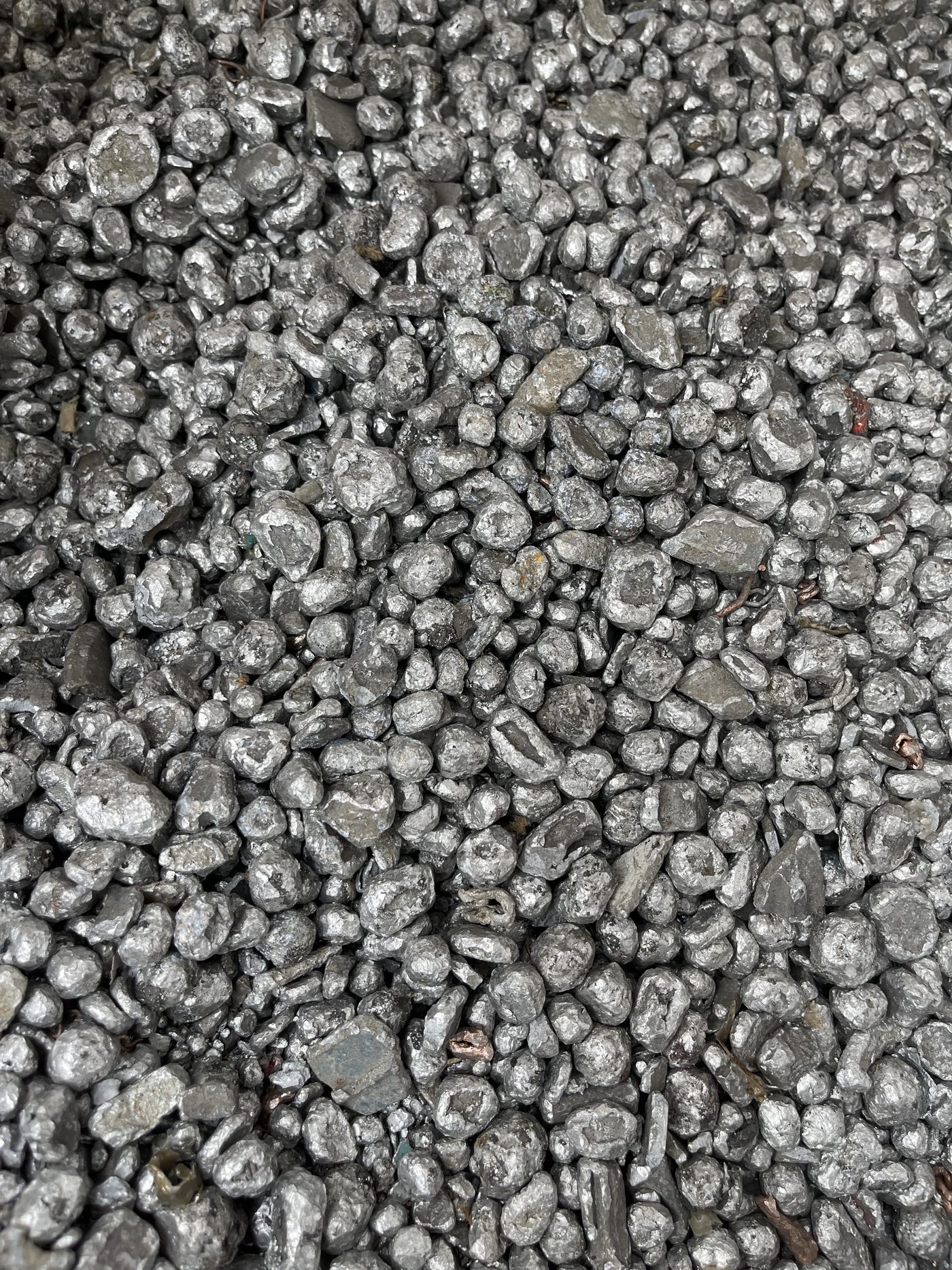 Shredded aluminium — alternative view